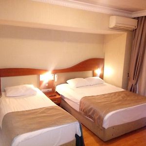 Gold Heykel Hotel